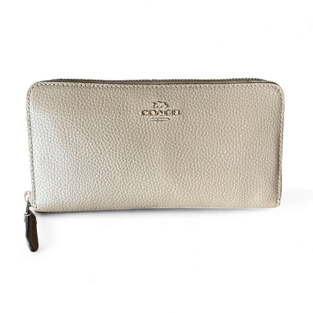 Coach Zippy‎ Leather Long Wallet